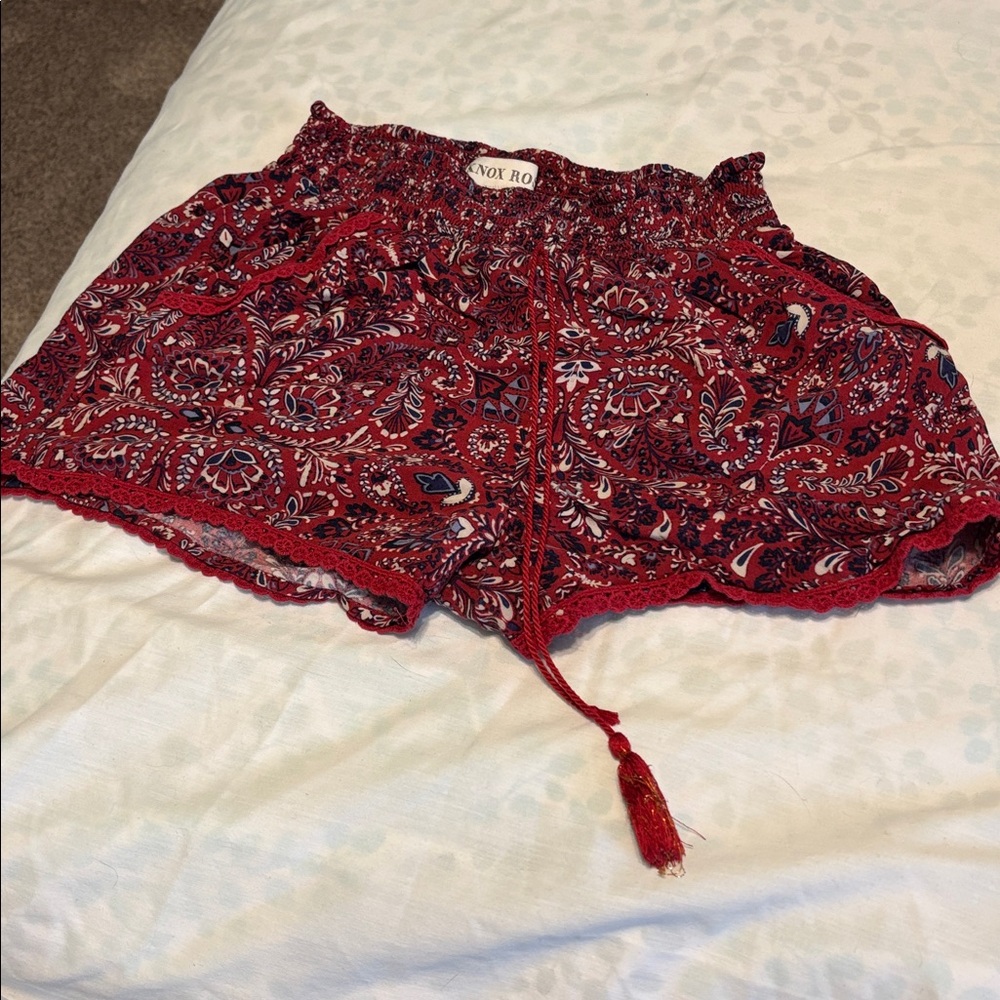 Knox Rose Red Bohemian Style Shorts with Pockets sz. Medium
